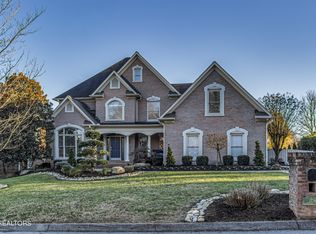 1716 Emerson Park Dr, Knoxville, TN 37922