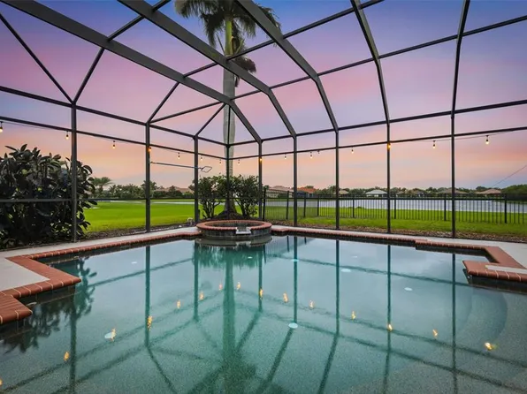 522 Country Meadows Way, Bradenton, FL 34212