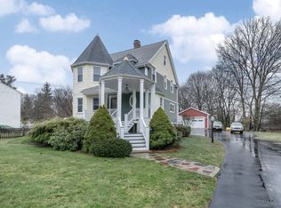 102 Sumner St, Norwood, MA 02062