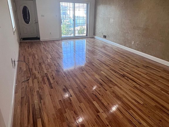 4th image of 793 Rossville Ave #1
