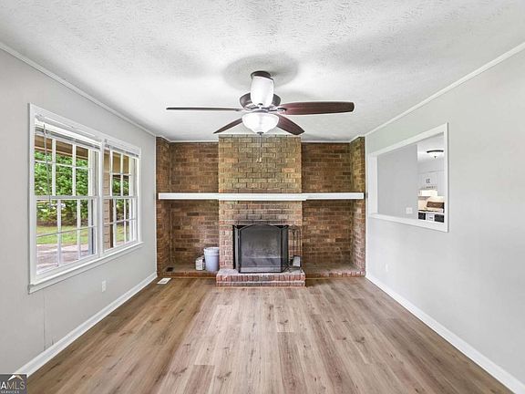 3rd image of 6041 Ridge Way