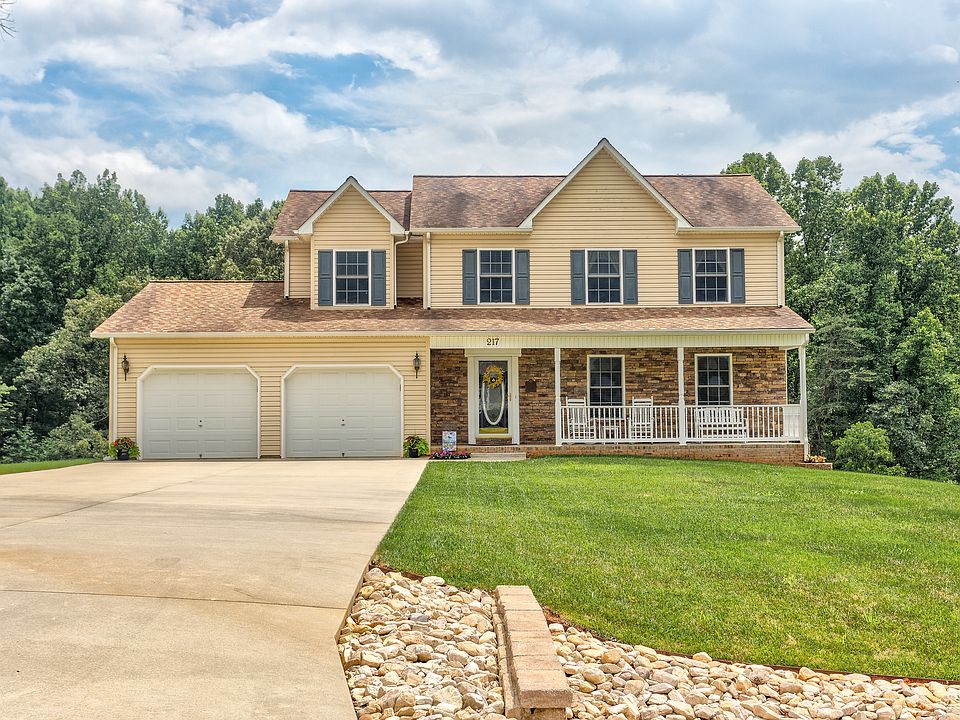 1st image of 217 Oak Meadows Dr