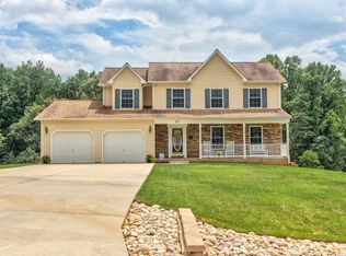 217 Oak Meadows Dr, Rocky Mount, VA 24151