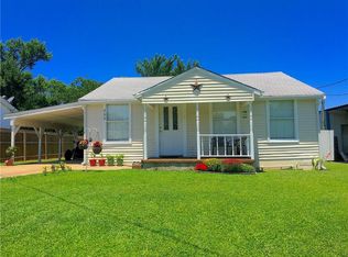 335 Elm St, Wills Point, TX 75169
