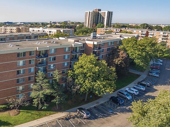 2nd image of 2200 S Grace St #6-103