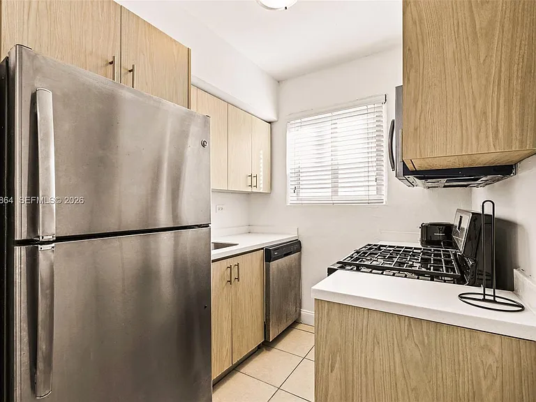 7340 Harding Ave #16 — Photo 4