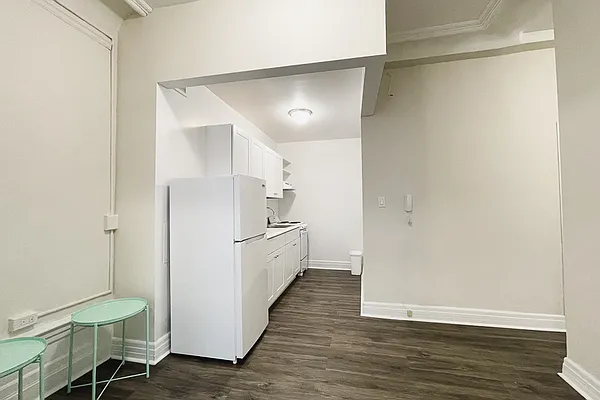 Rented by Corcoran | media 16