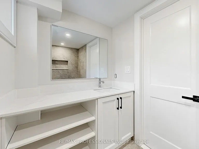 25 Carsbrooke Rd — Photo 37