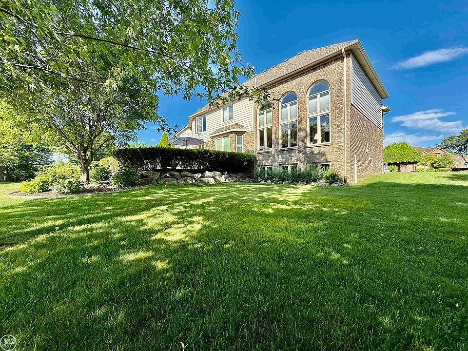 54828 Danielle St, photo 12