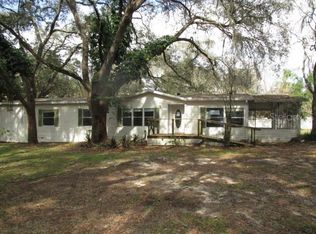 10810 Tuckaway Dr, Thonotosassa, FL 33592