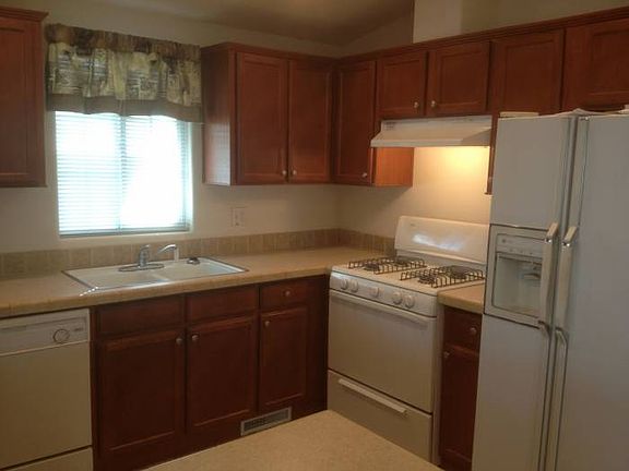 3rd image of 264 Rocky Hills Ln #264