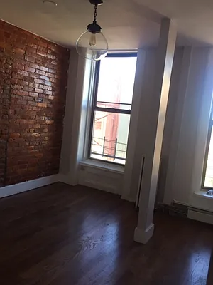 Rented by G2 Realty Group LLC | media 14