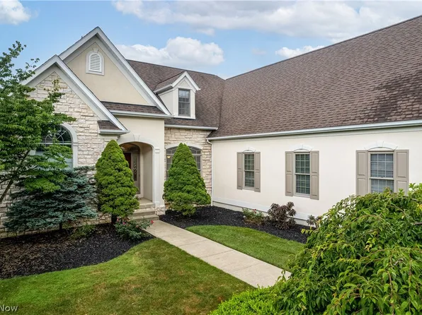 6540 Wooded View Dr, Hudson, OH 44236