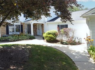 2219 Fairway Blvd, Hudson, OH 44236