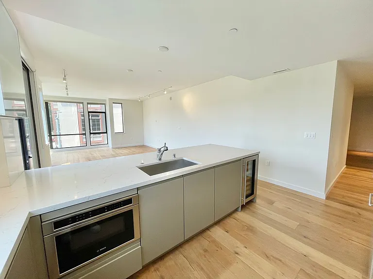 580 Hayes St #306 — Photo 6