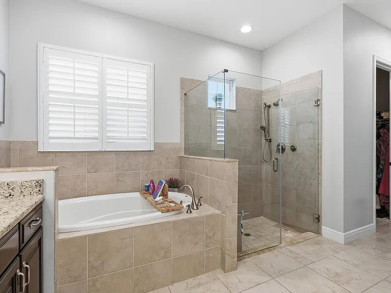 624 Winterside Dr — Photo 12