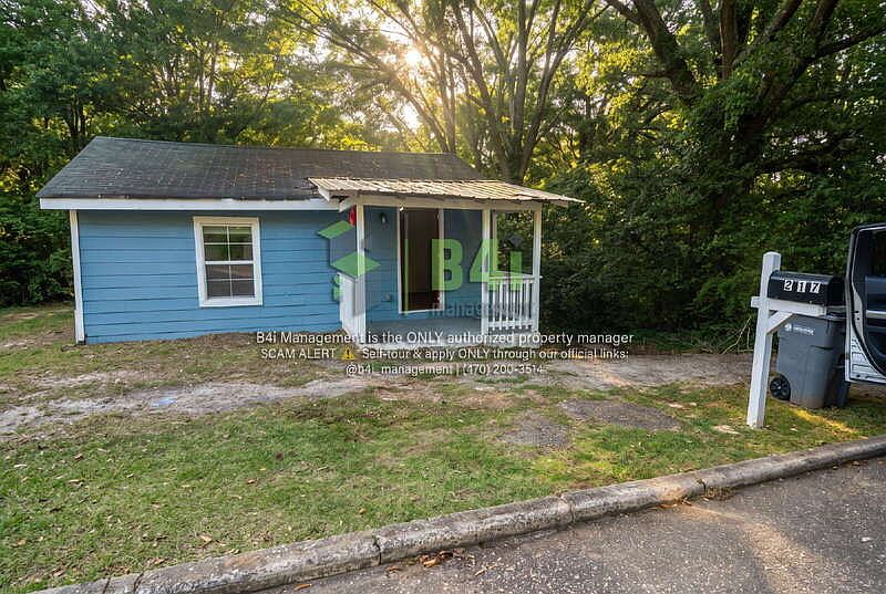 1st image of 217 Banks St