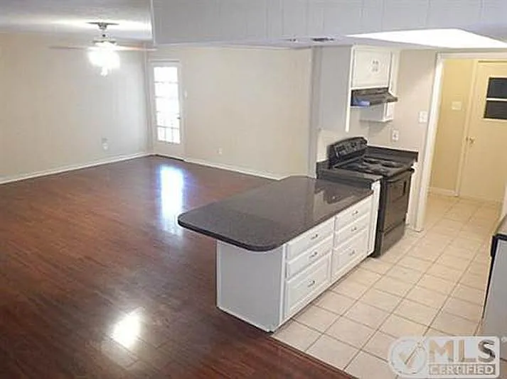 508 Dogwood Dr — Photo 4