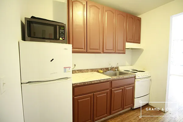 Rented by Grand & Co. | media 15