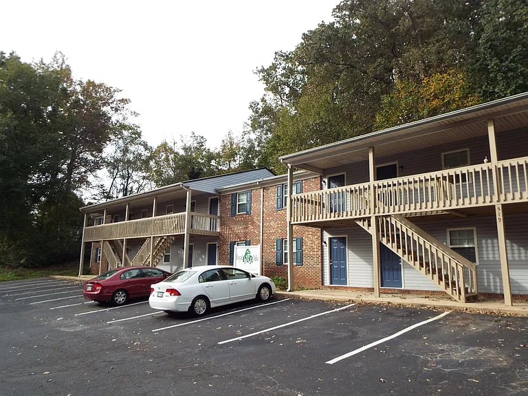 519 Hamlin St #M — Photo 1