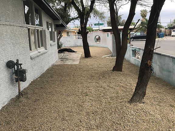 4th image of 1716 Cherry Ln