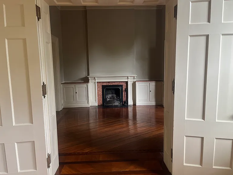 300 State St #4 — Photo 2