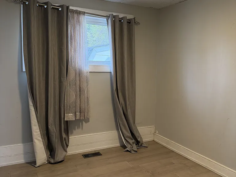 35 Lakeside Ave — Photo 25