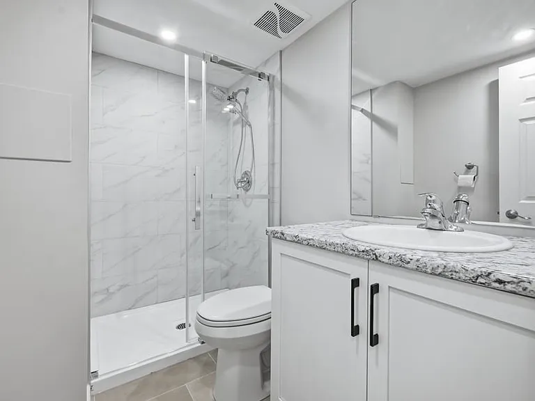 1225 Old Montreal Rd #4 — Photo 8