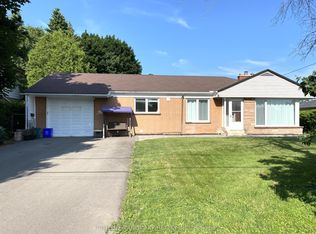 59 Elizabeth Cres S, Whitby, ON L1N3R8