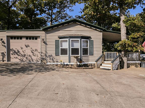 2nd image of 163 Shoreline Ln