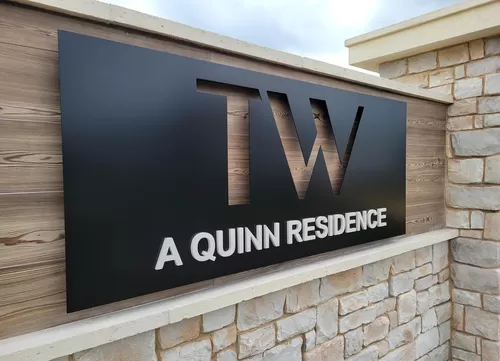 TW - A Quinn Residence Photo 1