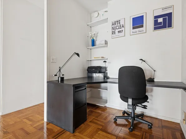 60 East 8th Street 6D image 3 of 12
