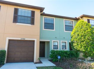 2504 Edgewater Falls Dr, Brandon, FL 33511