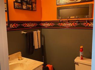 104 Dover Ave, Tipton, IN 46072