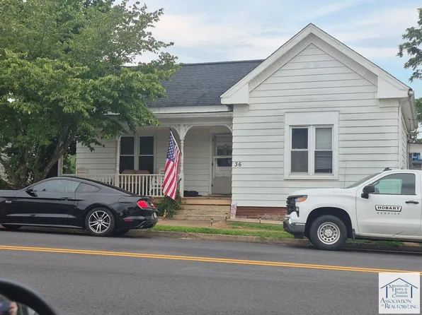 36 Depot St, Chatham, VA 24531