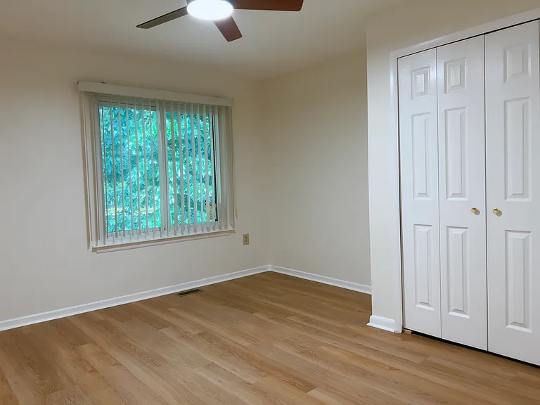 252 Hampshire Dr #252 — Photo 40