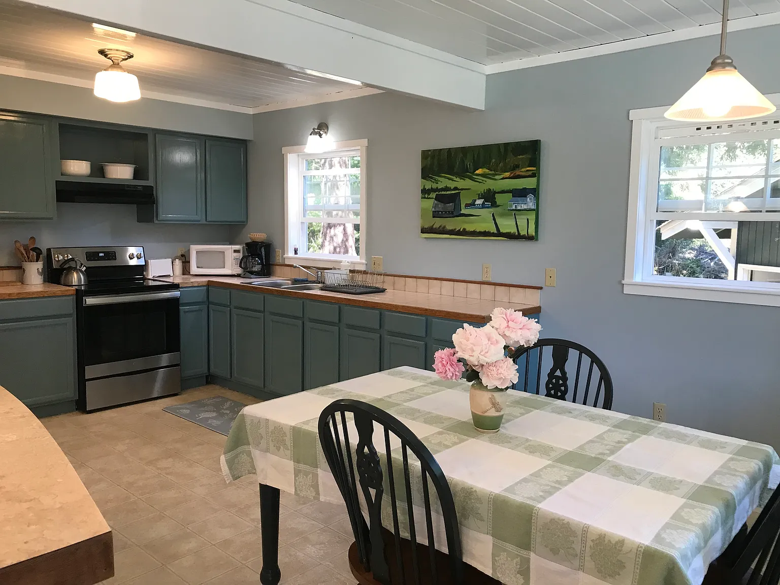 2 bed, 1400 sqft, $2,500 — Photo 4