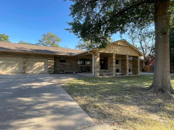 8418 W Murdock St, Wichita, KS 67212