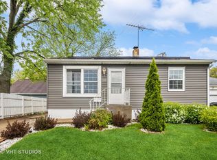 1012 Liberty St, Aurora, IL 60505