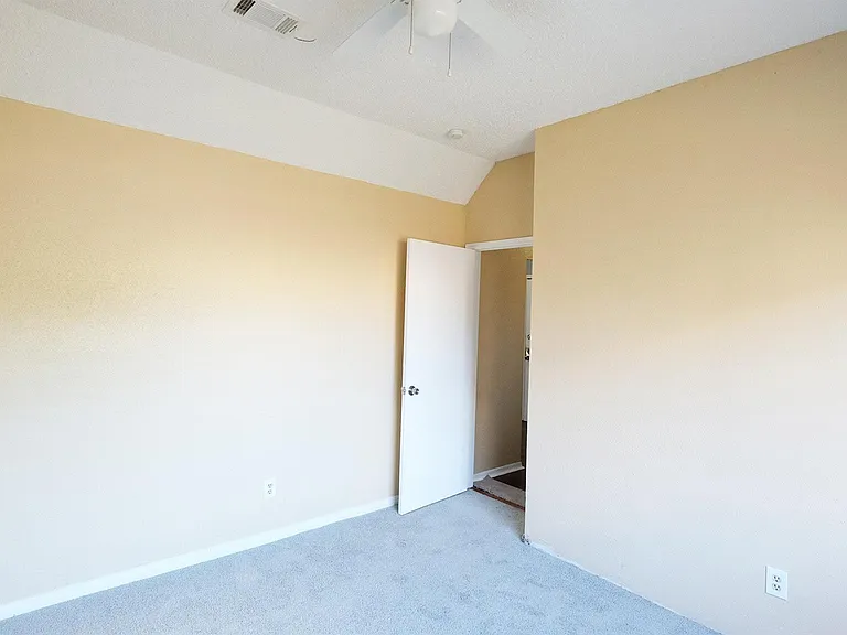 1203 Beckwood Cir — Photo 20