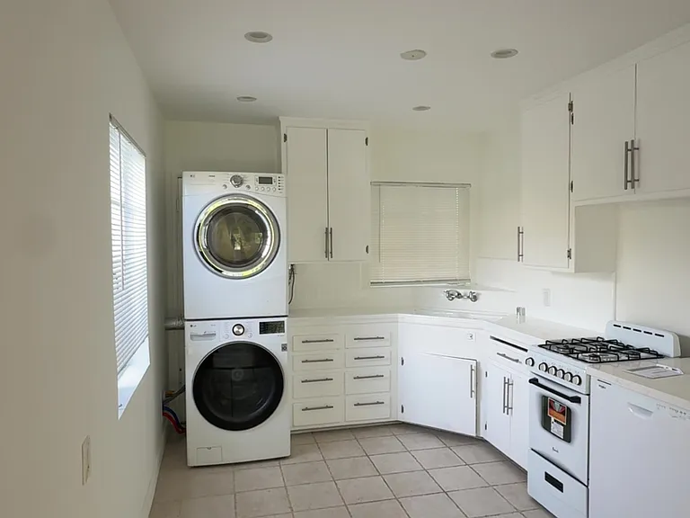 1125 Elm Ave #1 — Photo 6
