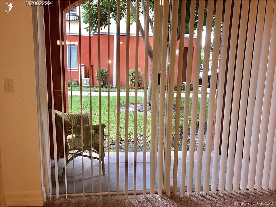 1st image of 44 SE Sedona Cir APT 104