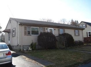 66 Wamsutta Ave, Acushnet, MA 02743