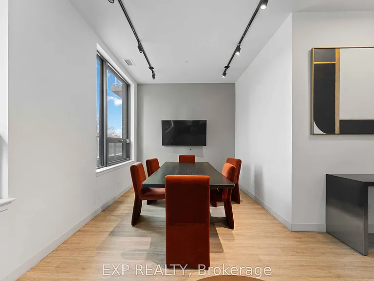 180 George St #2607 — Photo 14