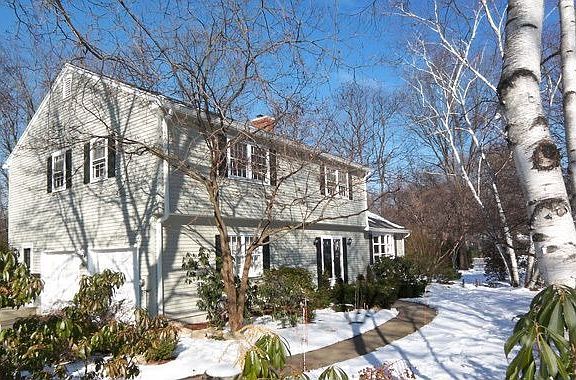 Colonial in Prime Blueberry Hill Location