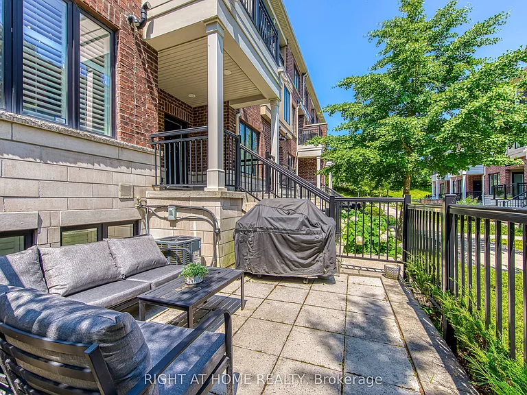 40 Carnation Ave #109 — Photo 22