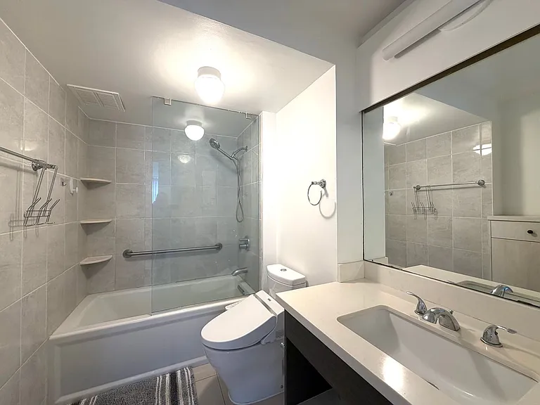 2410 Cleghorn St #1202 — Photo 9