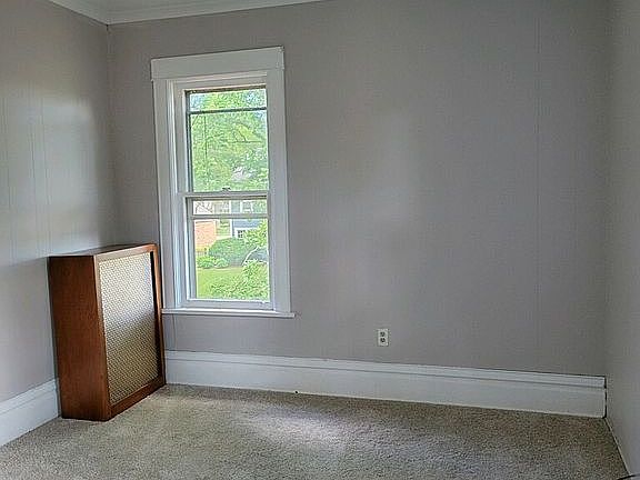 3rd image of 903 N Dunton Ave