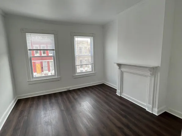 1012 Appleton St, Baltimore, MD 21217