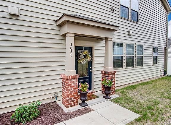 3rd image of 3025 Honeylocust Ln